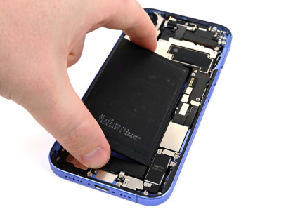 Замена аккумулятора iPhone 16 (оригинал SP)