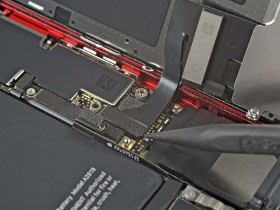 Замена нижнего динамика iPhone SE 2022