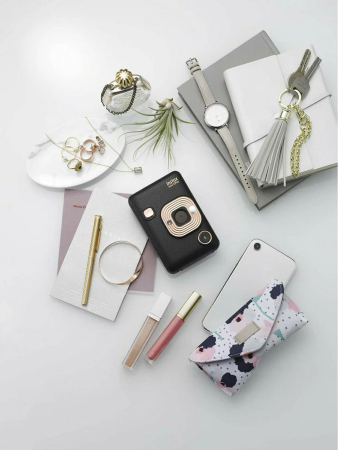 Фотоаппарат моментальной печати Fujifilm Instax Mini LiPlay Elegant Blaсk, черный